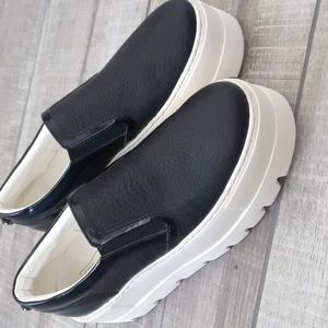 CULT..PLATFORM SLIP ON..SIZE 38